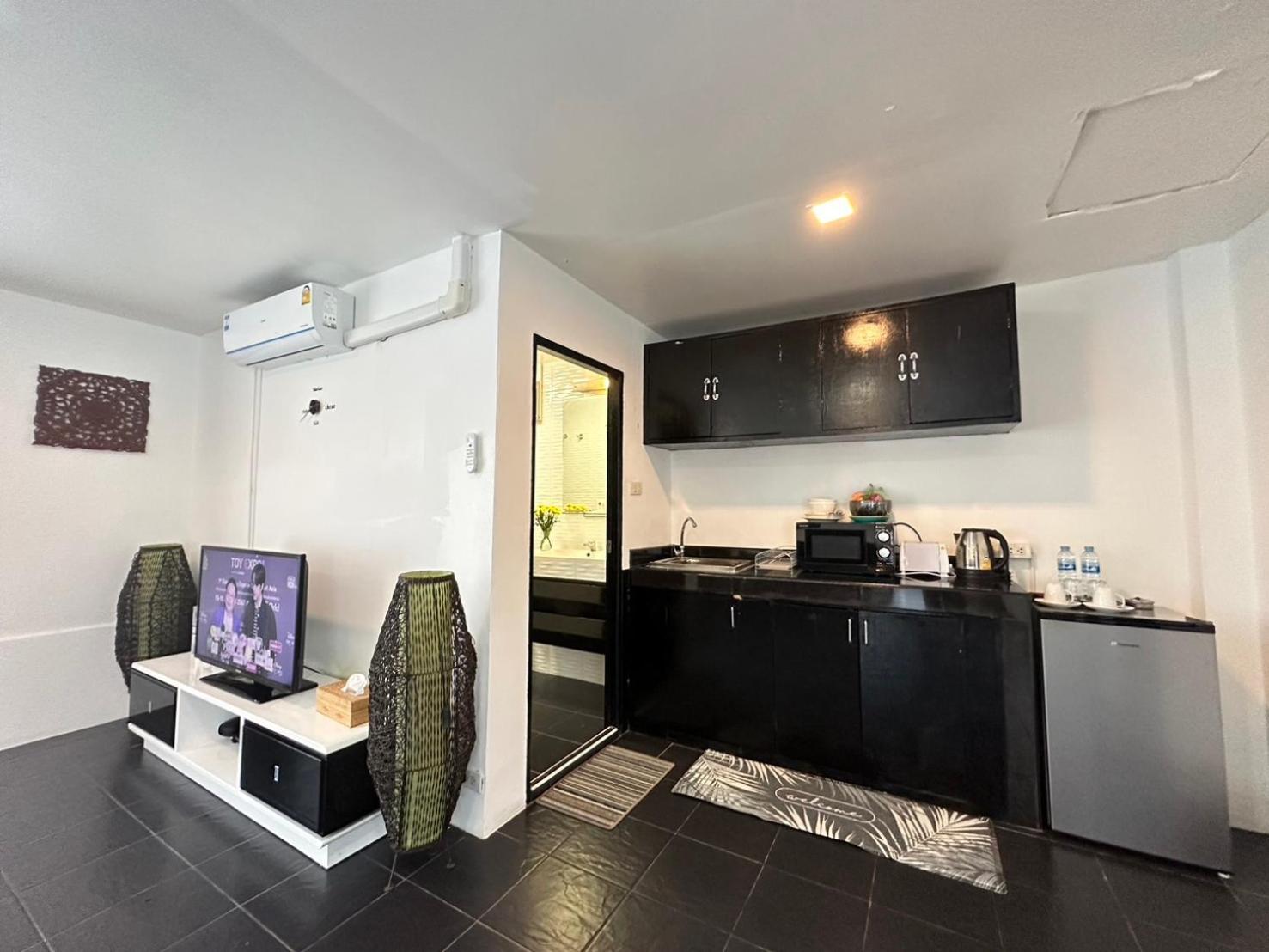 Hotel Baya Phuket Patong Exterior foto